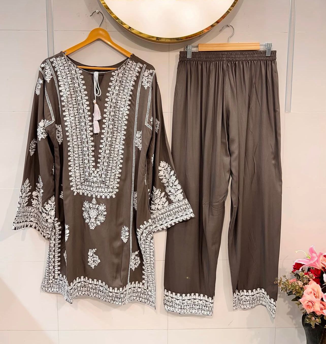 Women Embroiderd Pakistani Dress