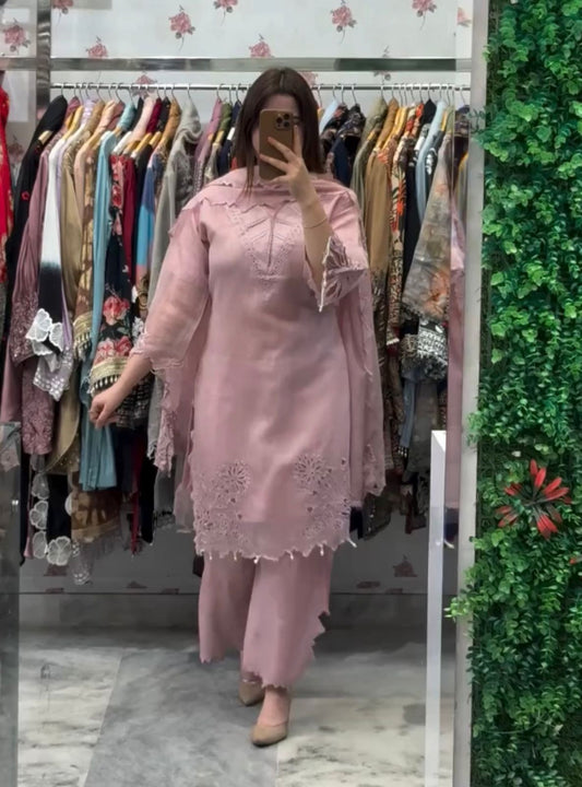 Nazish Stylo 3 Pcs Dress