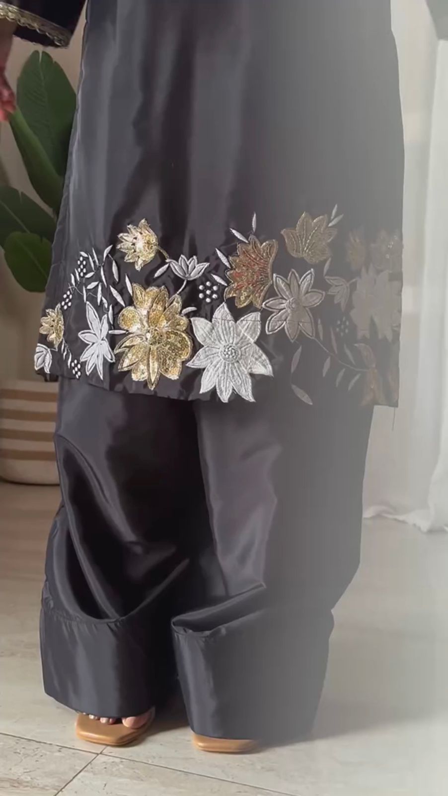 SOLID BLACK HAND EMBELLISHED KURTA WITH FARSHI SHALWAR AND DUPATTA