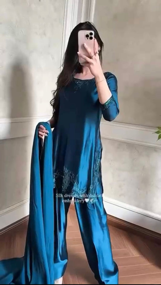 MEHRU Elegant 3 Pieces Dress