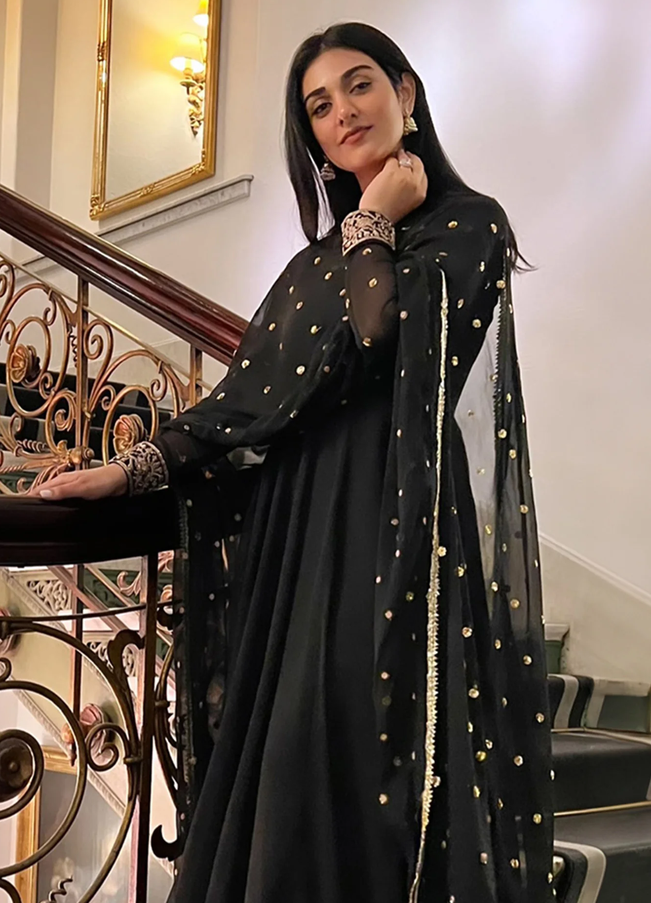 Women Dress Embroidery & Embellishment